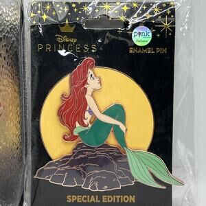 Disney PALM Ariel Moonlight on Rock Jumbo Little Mermaid LE 500 Pin NEW Princess